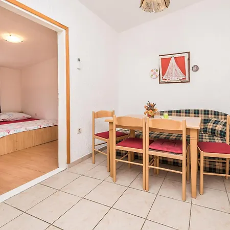 Bubanovic By Interhome Apartamento