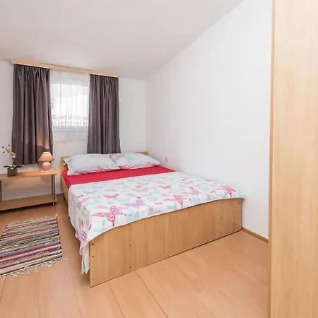 Bubanovic By Interhome Apartman Vir