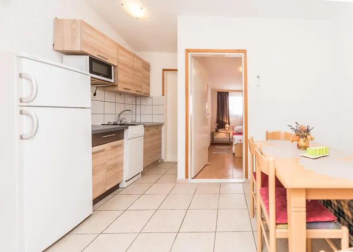 Bubanovic By Interhome Vir